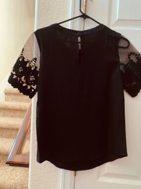 Lulu's Black Lace Sleeve Blouse